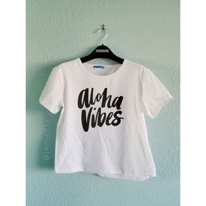 Ki-ele | "Aloha Vibes" Cropped Boxy Tee